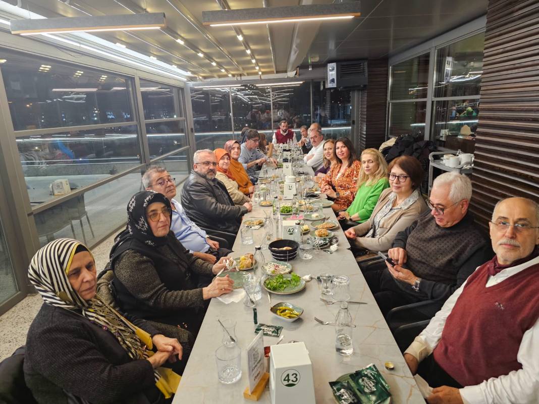 Konya'da 30 yılı aşan diş hekimleri bir araya geldi 2